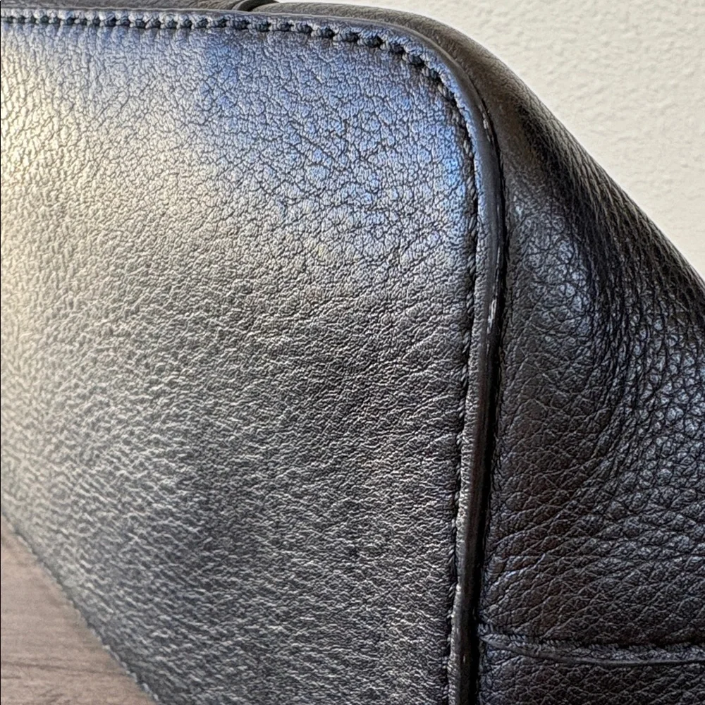 Tory Burch Bombe T Satchel handbag in black leather